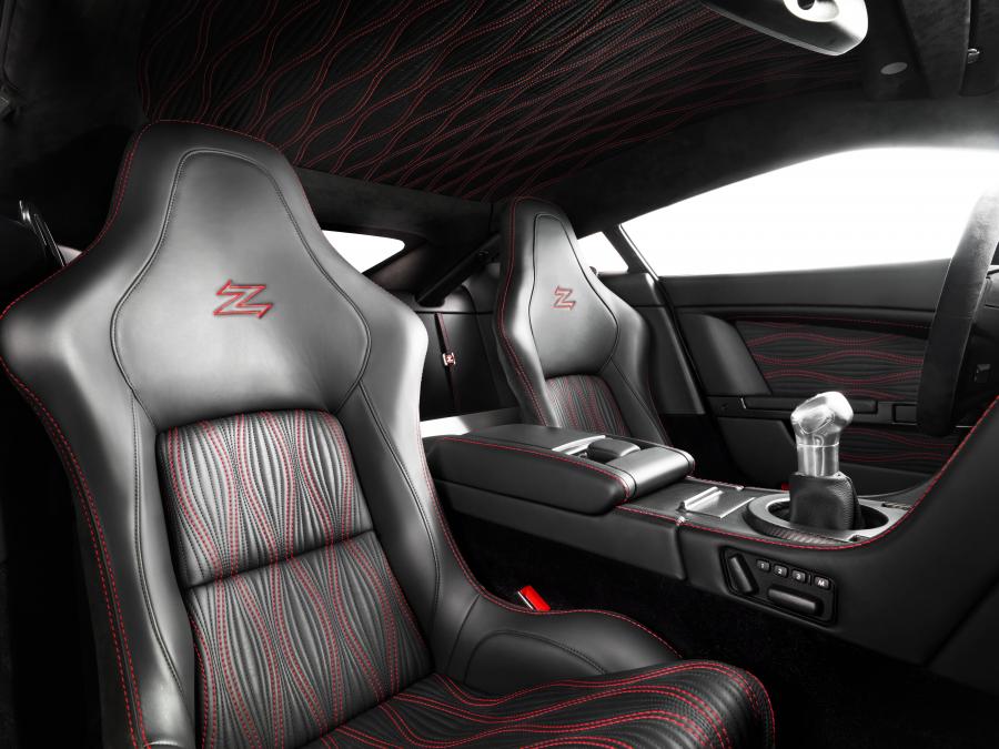 Интерьер Aston Martin V12 Zagato 2012 года  (WW) (фото 89 из 97)